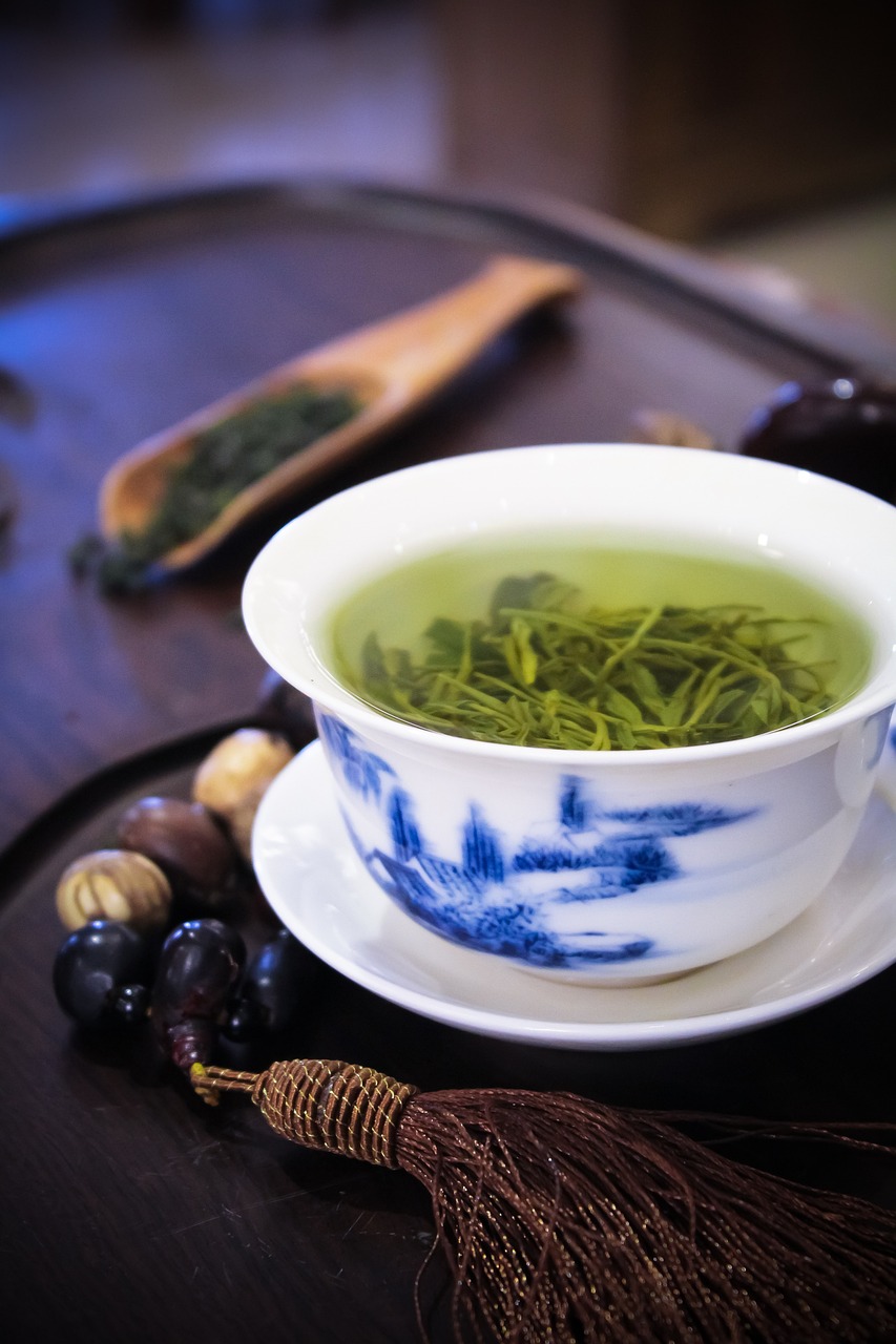 (本茶纲目中的所有人物图片)本茶纲目动画，探寻茶文化的魅力与动画创新结合